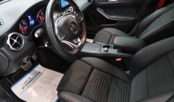 Mercedes-Benz GLA 180 A/T full