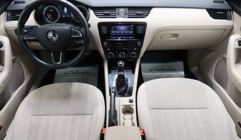 Škoda Octavia Combi 1.5 TSI Style DSG full