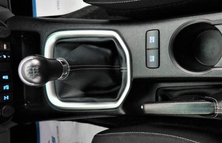 Toyota Hilux DC 2.4 I D-4D Live 4×4 full
