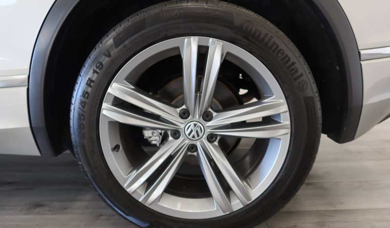 Volkswagen Tiguan 2,0 TSI BMT 4MOTION R-Line DSG, 132kW A7 5d. full