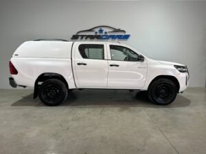 Toyota Hilux DC 2.4 I D-4D Live 4×4 odpočet DPH