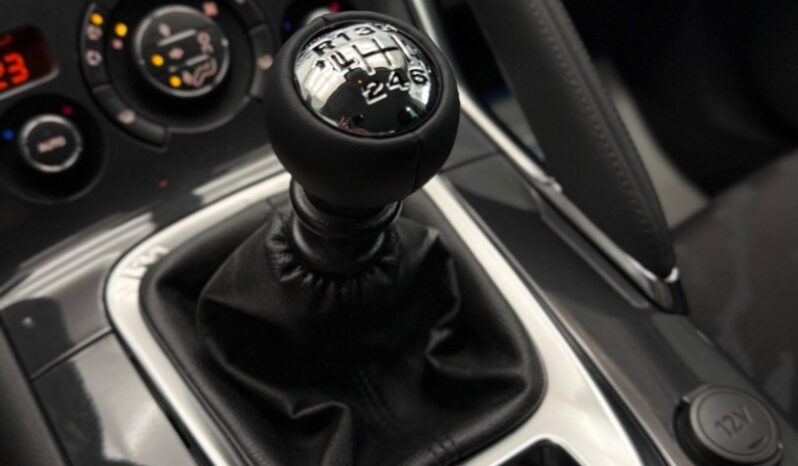 Peugeot 3008 2.0 HDi  Executive Pack_ 1.majiteľ kupované v SR full