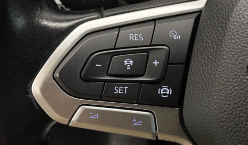 Volkswagen Caravelle Long 2,0 110kW DSG 9 miestne full