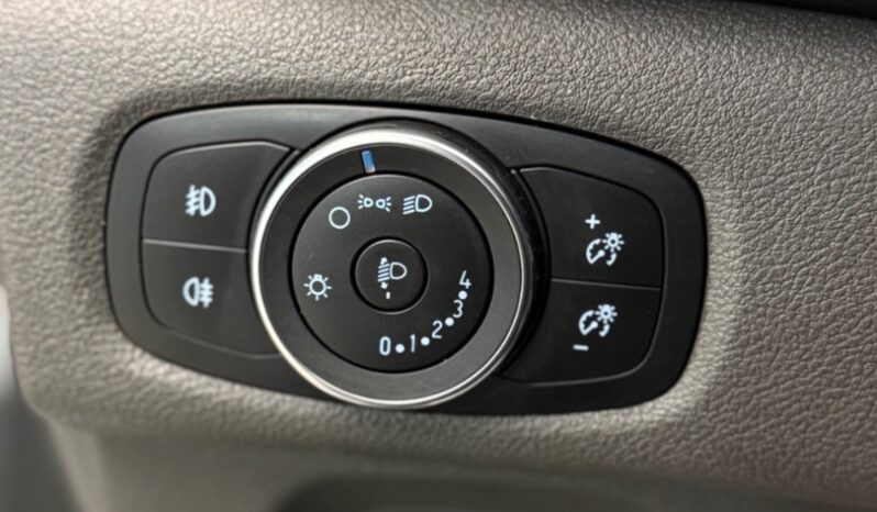 Ford Transit Custom 300 L1H1 2,0 TDCi Trend 96 kW M6 4d. 6 miestny full