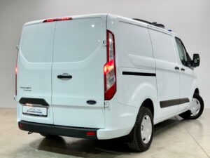 Ford Transit Custom Trend 2.0 TDCi 96 kW/130PS L1H1 / 21 270 km _ Regálový systém Sortimo + podlaha