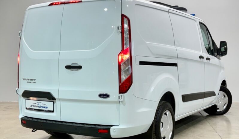 Ford Transit Custom Trend 2.0 TDCi 96 kW/130PS L1H1 / 21 270 km _ Regálový systém Sortimo + podlaha full