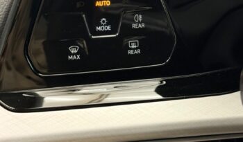 Volkswagen Golf 2.0 TDI Life 1.Majiteľ SR Nehavarované Nelakované full