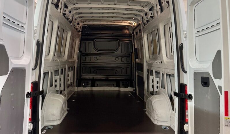 Volkswagen Crafter 35 2,0 BiTDI 130kW/177PS L4H3_ 1.majiteľ kupované v SR_najazdené 41.516km!!! full