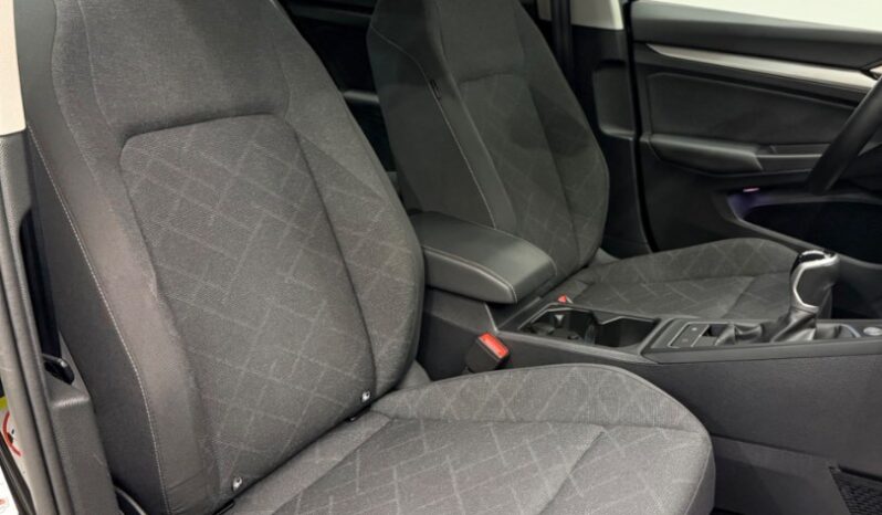 Volkswagen Golf 2.0 TDI Life 1.Majiteľ SR Nehavarované Nelakované full