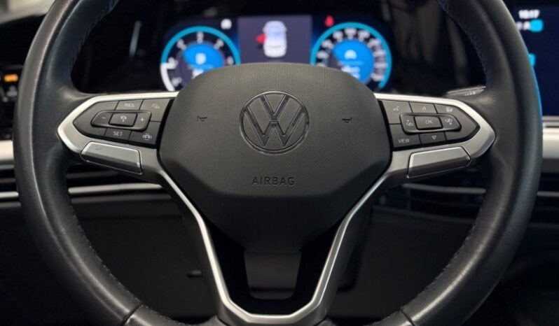 Volkswagen Golf 2.0 TDI Life 1.Majiteľ SR Nehavarované Nelakované full