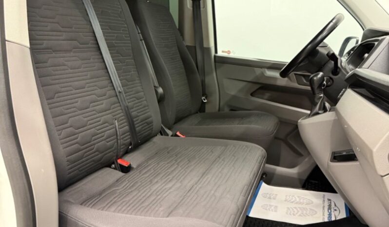 Volkswagen Caravelle Long 2,0 110kW DSG 9 miestne full