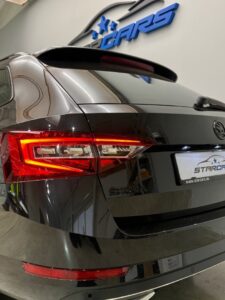 Škoda Superb Combi 2.0 TDI Sportline DSG