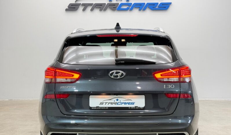 Hyundai i30 CW Family 1,5i T-GDI MHEV full