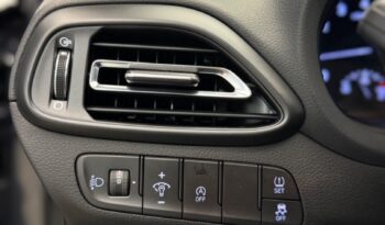 Hyundai i30 CW Family 1,5i T-GDI MHEV full