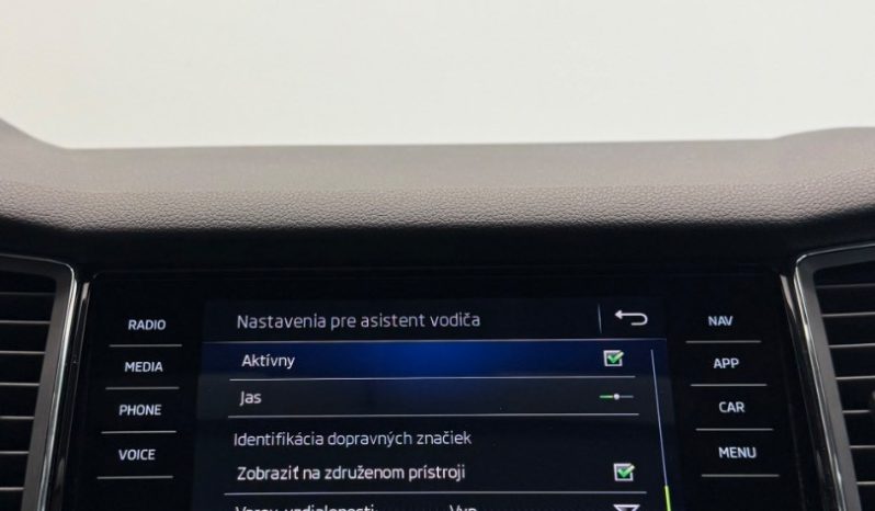Škoda Kodiaq 2.0 TDI 140 kW DSG 4×4 STYLE 7-MIESTNE /PANORÁMA /WEBASTO/SK AUTO full