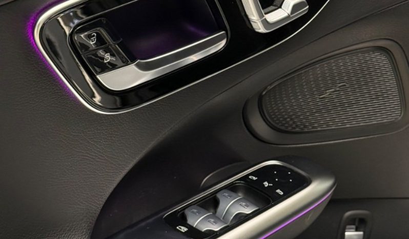 Mercedes-Benz C trieda Sedan 180 AMG Line 9G-TRONIC Night Paket Premium MHEV full