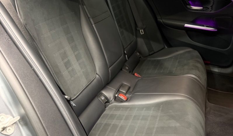 Mercedes-Benz C trieda Sedan 180 AMG Line 9G-TRONIC Night Paket Premium MHEV full