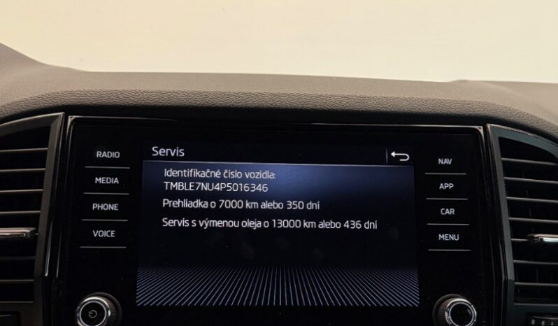 Škoda Karoq SPORTLINE 2.0 TSI 140kW 4×4 DSG • PANORÁMA • MATRIX LED • ŤAŽNÉ • SK AUTO full