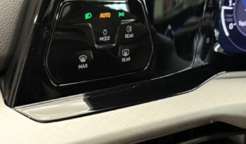 Volkswagen Golf Variant 2.0 TDI DSG 115k Life | ACC | Kamera | Side Assist | 3-zónová klíma | Navi full
