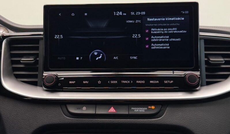 Kia XCeed 1.5 T-GDi 118kW GOLD 7DCT • SR • ZÁRUKA 7r./150tis.km • ACC • KAMERA • NAVI • full
